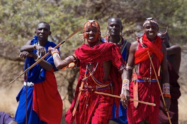 Bộ tộc Barabaig kỳ lạ khi đàn ông chiến đấu với sư tử để tán tỉnh phụ nữ